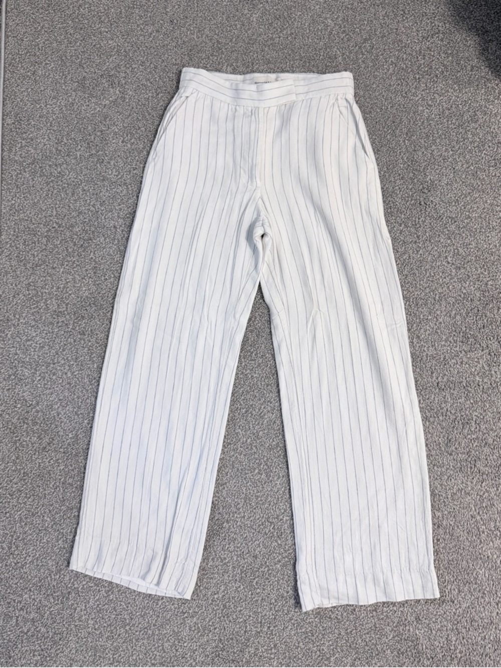 Abercrombie & Fitch White Pinstripe Linen-Blend Pants